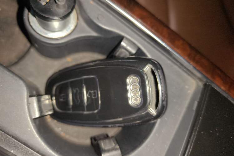 Used Audi A8 2013 A8L 45 TFSI quattro Luxury Model Vehicle Key