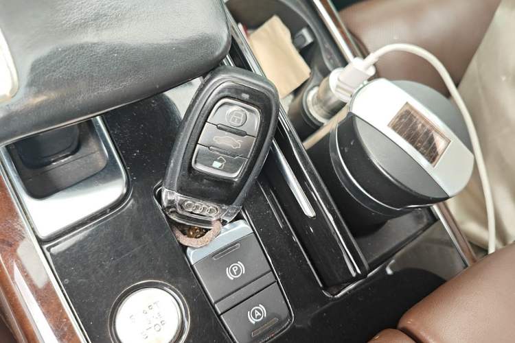 Used Audi A8 2013 A8L 45 TFSI quattro Luxury Model Vehicle Key