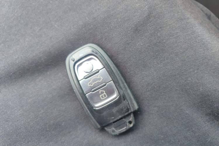 Used Audi A8 2013 A8L 45 TFSI quattro Luxury Model Vehicle Key
