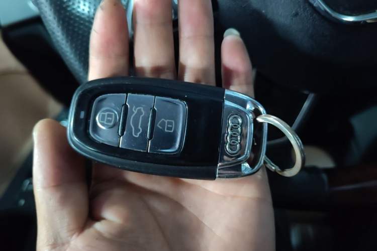 Used Audi A8 2013 A8L 30 FSI Comfort Model Vehicle Key