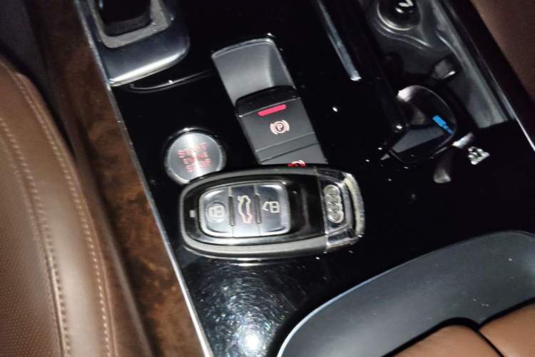 Used Audi A8 2013 A8L 50 TFSI quattro Luxury Model Vehicle Key