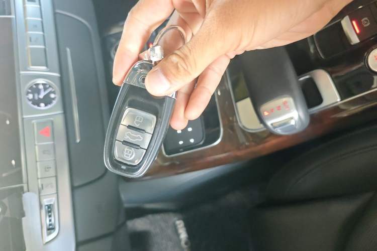 Used Audi A8 2013 A8L 45 TFSI quattro Luxury Model Vehicle Key