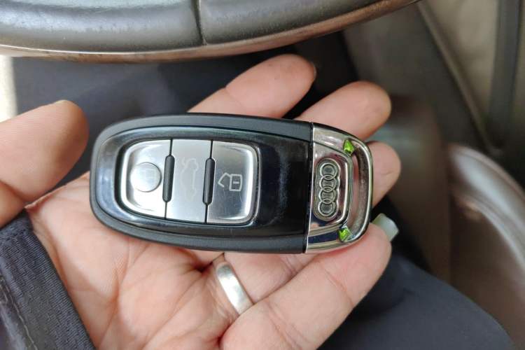 Used Audi A8 2013 A8L 55 TFSI quattro Luxury Model Vehicle Key