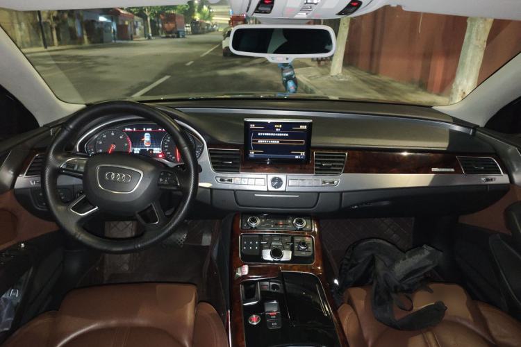 Used Audi A8 2013 A8L 45 TFSI quattro Comfort model Center Console