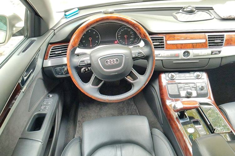 Used Audi A8 2013 A8L 45 TFSI quattro Luxury Model Steering Wheel