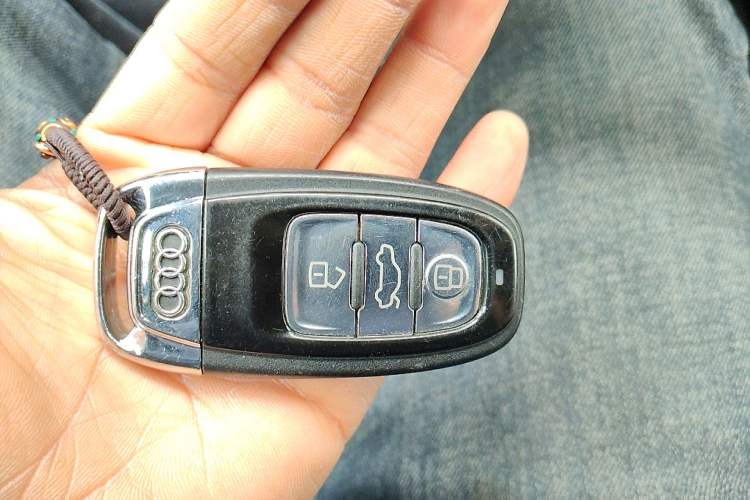 Used Audi A8 2013 A8L 45 TFSI quattro Luxury Model Vehicle Key