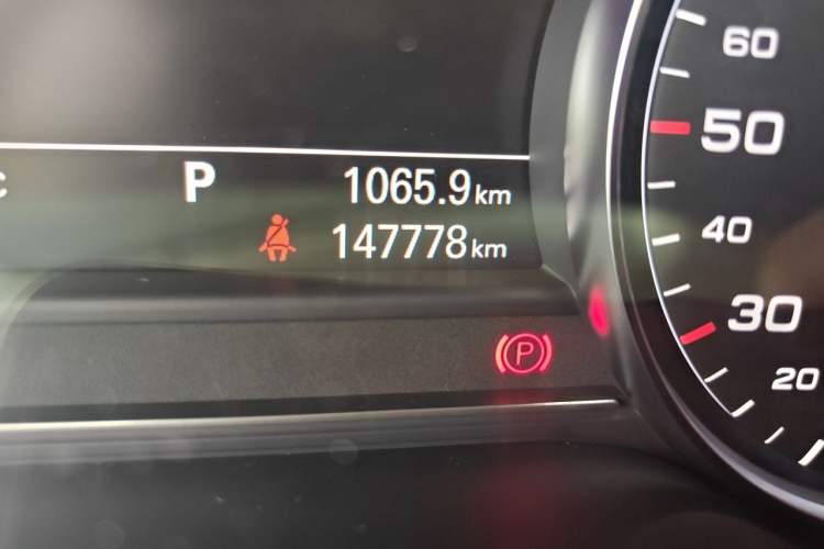 Used Audi A8 2013 A8L 45 TFSI quattro Luxury Model Odometer Close Up