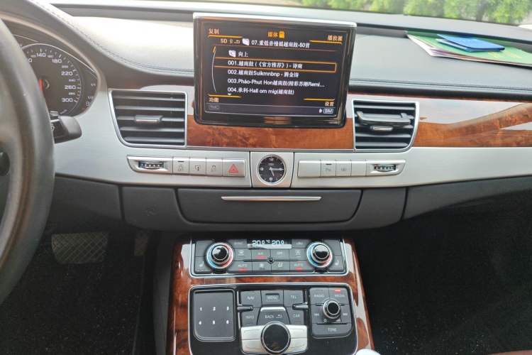 Used Audi A8 2013 A8L 45 TFSI quattro Comfort model Audio And AC Panel