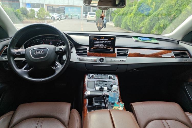 Used Audi A8 2013 A8L 45 TFSI quattro Comfort model Center Console