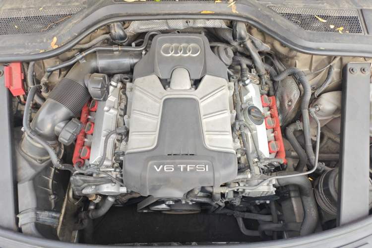 Used Audi A8 2013 A8L 45 TFSI quattro Comfort model Engine Bay