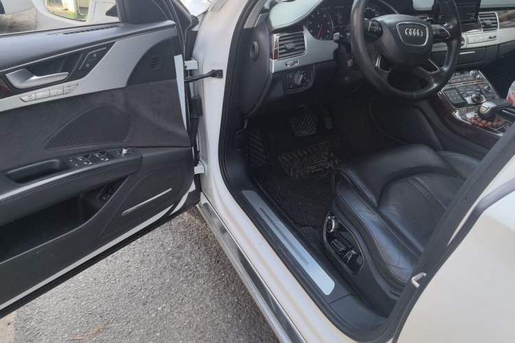 Used Audi A8 2013 A8L 45 TFSI quattro Exclusive Edition Driver Seat