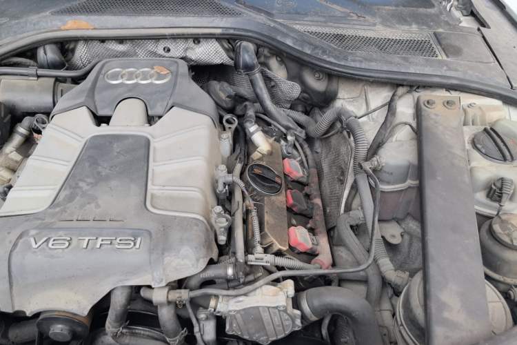 Used Audi A8 2013 A8L 45 TFSI quattro Exclusive Edition Engine Bay Left
