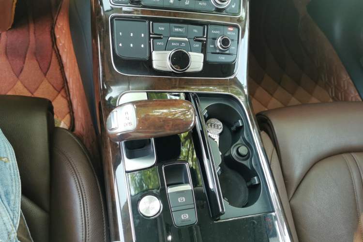 Used Audi A8 2013 A8L 45 TFSI quattro Exclusive Edition Gear Lever