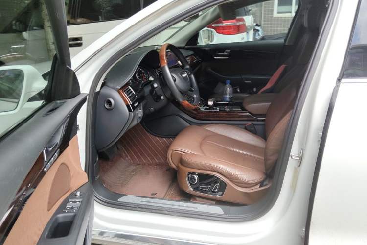 Used Audi A8 2013 A8L 45 TFSI quattro Comfort model Left Front Seat