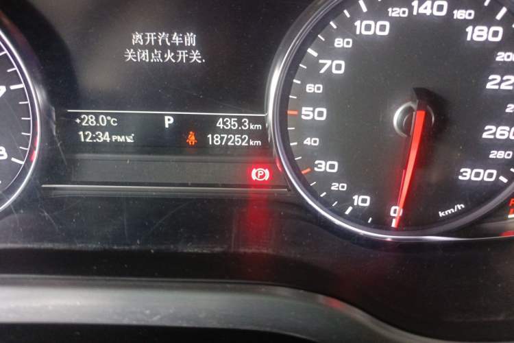 Used Audi A8 2013 A8L 45 TFSI quattro Comfort model Odometer Close Up