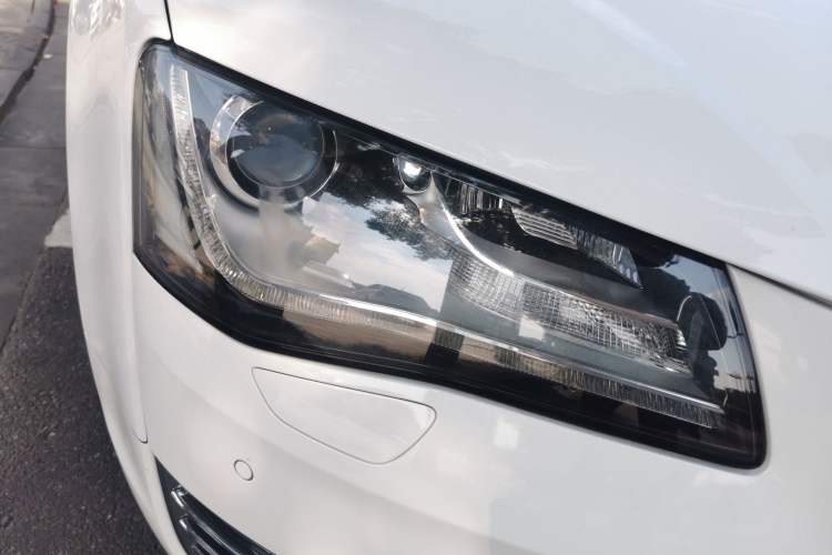 Used Audi A8 2013 A8L 45 TFSI quattro Exclusive Edition Right Front Headlight