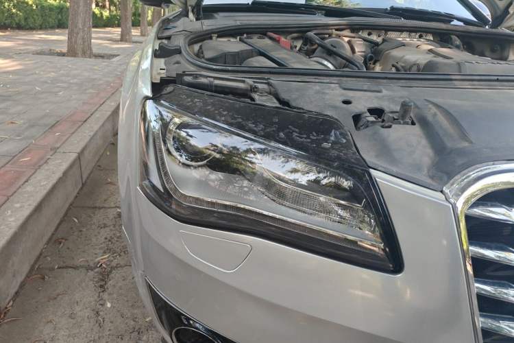 Used Audi A8 2013 A8L 45 TFSI quattro Comfort model Right Front Headlight