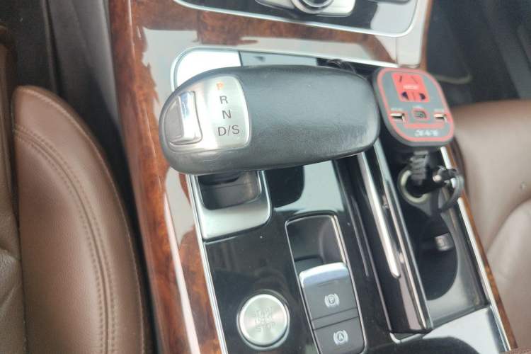 Used Audi A8 2013 A8L 45 TFSI quattro Comfort model Gear Lever