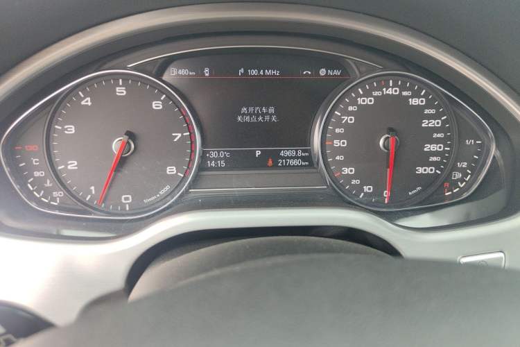 Used Audi A8 2013 A8L 45 TFSI quattro Comfort model Odometer Close Up