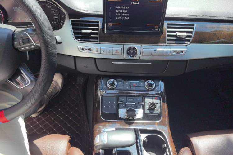 Used Audi A8 2014 A8L 45 TFSI quattro Comfort model Audio And AC Panel