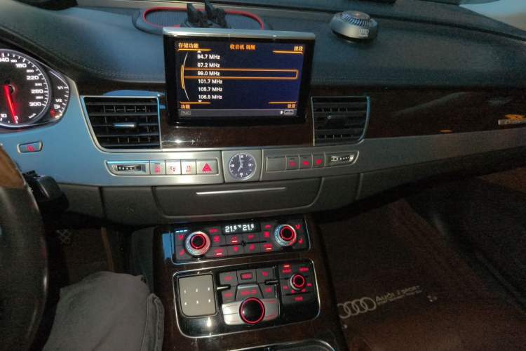 Used Audi A8 2014 A8L 50 TFSI quattro Prestige Edition Audio And AC Panel
