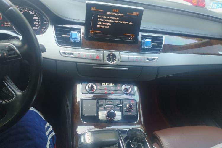 Used Audi A8 2014 A8L 50 TFSI quattro Luxury Model Audio And AC Panel