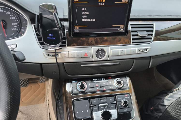 Used Audi A8 2014 A8L 45 TFSI quattro Luxury Model Audio And AC Panel