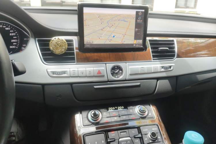 Used Audi A8 2014 A8L 45 TFSI quattro Comfort model Audio And AC Panel
