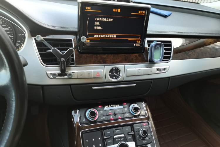 Used Audi A8 2014 A8L 45 TFSI quattro Comfort model Audio And AC Panel