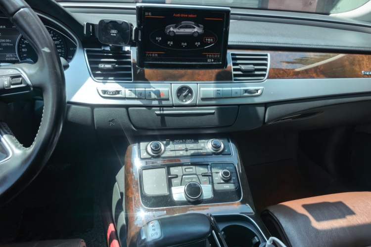 Used Audi A8 2014 A8L 45 TFSI quattro Comfort model Audio And AC Panel