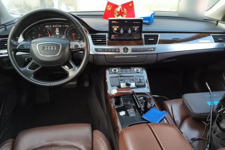 Used Audi A8 2014 A8L 45 TFSI quattro Luxury Model Center Console