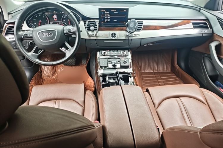 Used Audi A8 2014 A8L 45 TFSI quattro Comfort model Center Console
