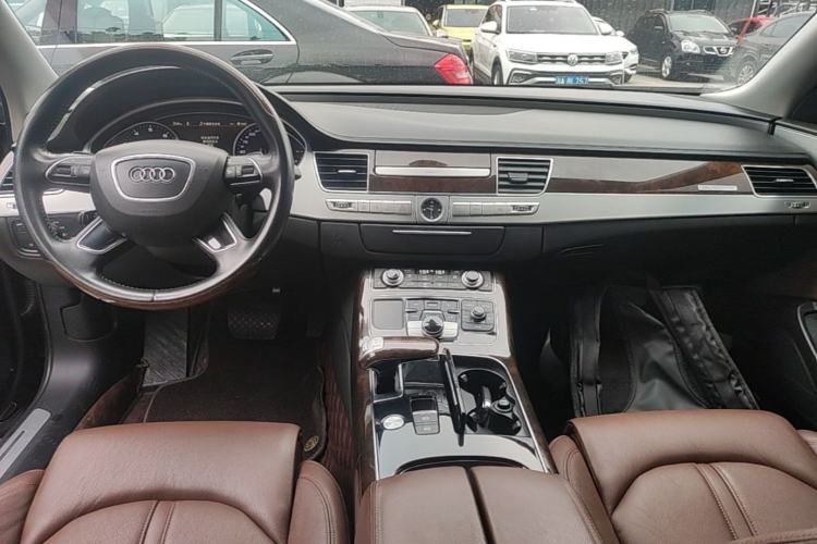 Used Audi A8 2014 A8L 45 TFSI quattro Comfort model Center Console