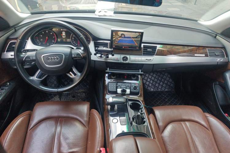 Used Audi A8 2014 A8L 45 TFSI quattro Luxury Model Center Console