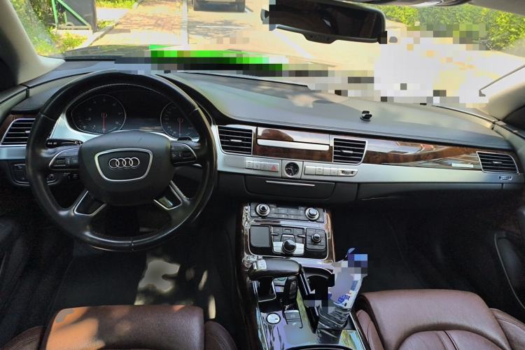 Used Audi A8 2014 A8L 45 TFSI quattro Comfort model Center Console