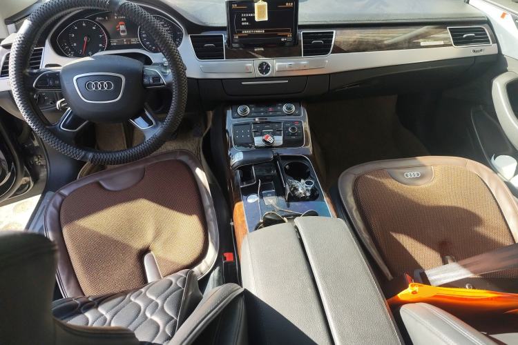 Used Audi A8 2014 A8L 45 TFSI quattro Comfort model Center Console