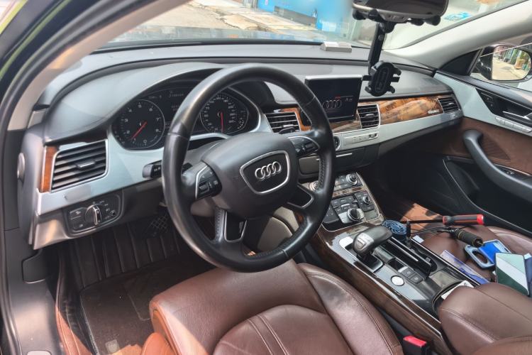 Used Audi A8 2014 A8L 45 TFSI quattro Comfort model Center Console