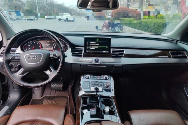 Used Audi A8 2014 A8L 45 TFSI quattro Comfort model Center Console