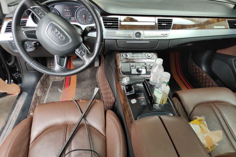 Used Audi A8 2014 A8L 45 TFSI quattro Comfort model Center Console