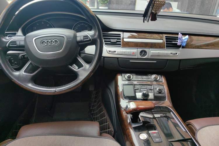 Used Audi A8 2014 A8L 45 TFSI quattro Luxury Model Center Console