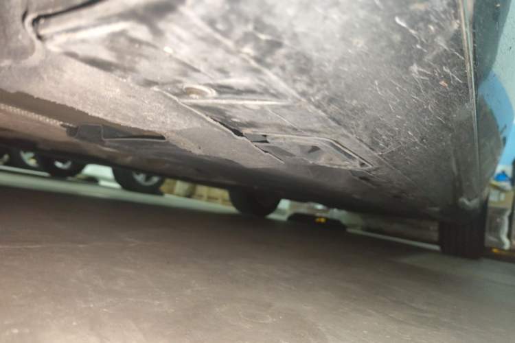 Used Audi A8 2014 A8L 45 TFSI quattro Comfort model Chassis Front Left