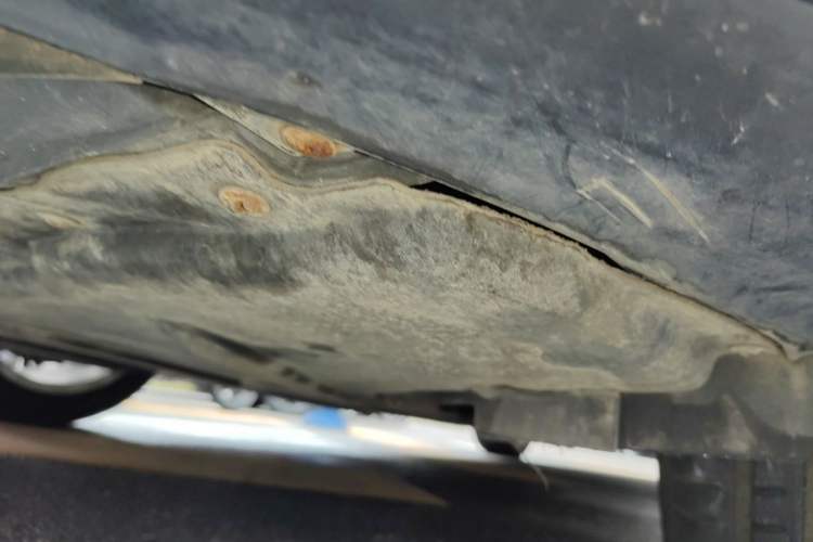 Used Audi A8 2014 A8L 45 TFSI quattro Comfort model Chassis Front Left