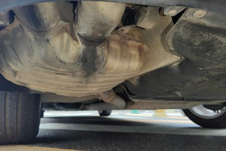Used Audi A8 2014 A8L 45 TFSI quattro Comfort model Chassis Rear Left