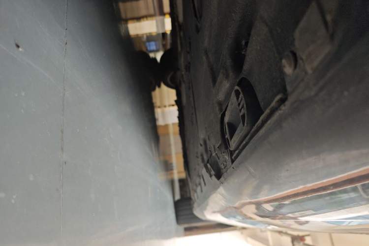 Used Audi A8 2014 A8L 45 TFSI quattro Comfort model Chassis Rear Right
