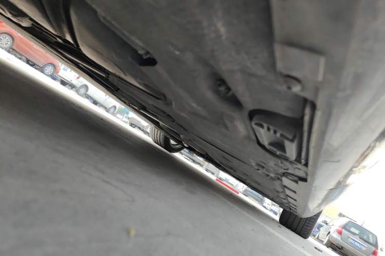 Used Audi A8 2014 A8L 45 TFSI quattro Comfort model Chassis Rear Right