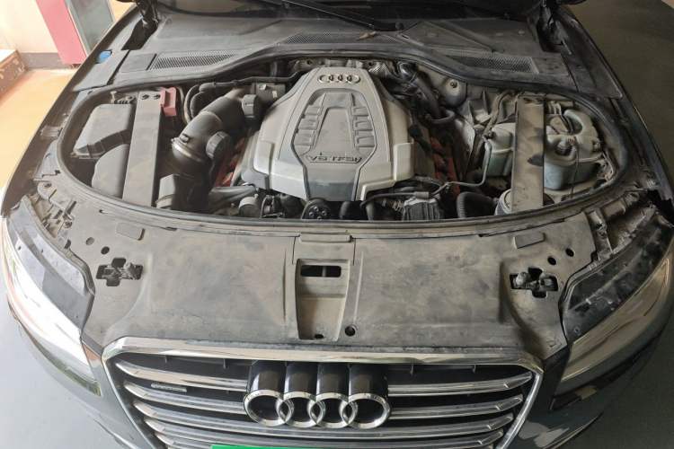 Used Audi A8 2014 A8L 45 TFSI quattro Comfort model Engine Bay
