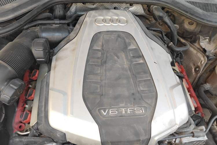 Used Audi A8 2014 A8L 45 TFSI quattro Luxury Model Engine Bay
