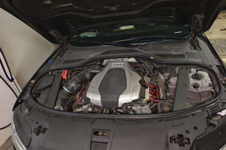 Used Audi A8 2014 A8L 45 TFSI quattro Comfort model Engine Bay