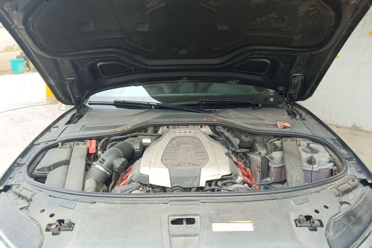 Used Audi A8 2014 A8L 45 TFSI quattro Luxury Model Engine Bay