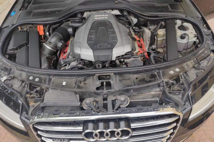 Used Audi A8 2014 A8L 45 TFSI quattro Comfort model Engine Bay